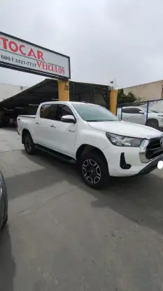 TOYOTA-HILUX-2021