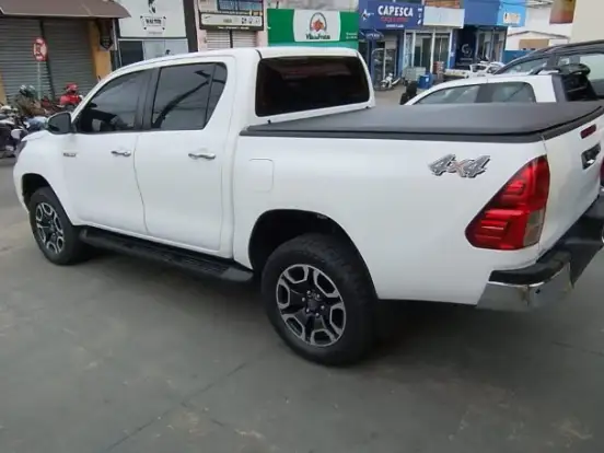 TOYOTA-HILUX-2.8 D-4D TURBO DIESEL CD SRV 4X4 AUTOMÁTICO TOYOTA-HILUX-2021