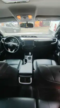 TOYOTA-HILUX-2021