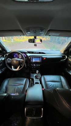 TOYOTA-HILUX-2.8 SRV 4X4 CD 16V DIESEL 4P AUTOMÁTICO TOYOTA-HILUX-2017