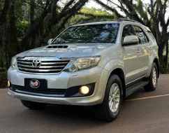 TOYOTA HILUX 3.0 SRV TOP 4X4 CD 16V TURBO INTERCOOLER DIESEL 4P AUTOMÁTICO TOYOTA HILUX 3.0 SRV TOP 4X4 CD 16V TURBO INTERCOOLER DIESEL 4P AUTOMÁTICO