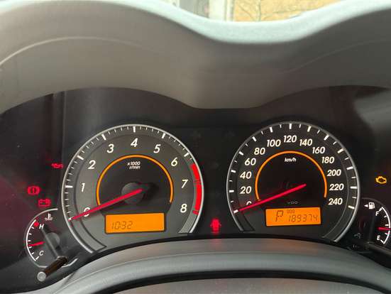 TOYOTA-COROLLA-2008