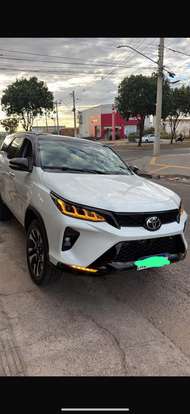 TOYOTA-HILUX-2018