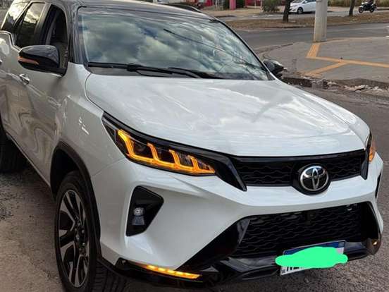 TOYOTA-HILUX-2.8 SRX 4X4 CD 16V DIESEL 4P AUTOMÁTICO TOYOTA-HILUX-2018