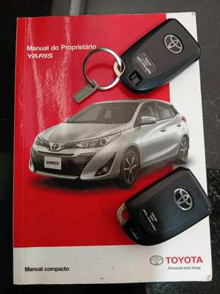 TOYOTA-YARIS-2019