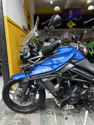 TRIUMPH-TIGER 800 XRX TRIUMPH-TIGER 800 XRX-2016