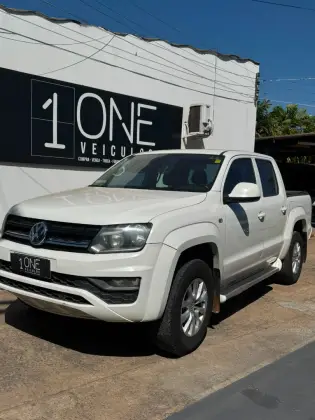 VOLKSWAGEN AMAROK 2.0 TRENDLINE 4X4 CD 16V TURBO INTERCOOLER DIESEL 4P AUTOMÁTICO VOLKSWAGEN AMAROK 2.0 TRENDLINE 4X4 CD 16V TURBO INTERCOOLER DIESEL 4P AUTOMÁTICO