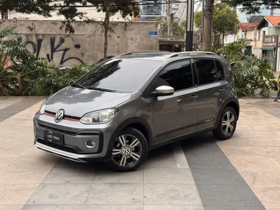 VOLKSWAGEN CROSS UP 1.0 TSI 12V FLEX 4P MANUAL VOLKSWAGEN CROSS UP 1.0 TSI 12V FLEX 4P MANUAL