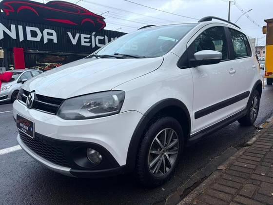 VOLKSWAGEN CROSSFOX 1.6 MI FLEX 8V 4P MANUAL