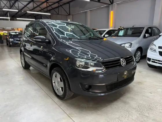 VOLKSWAGEN FOX 1.0 MI TREND 8V FLEX 4P MANUAL VOLKSWAGEN FOX 1.0 MI TREND 8V FLEX 4P MANUAL