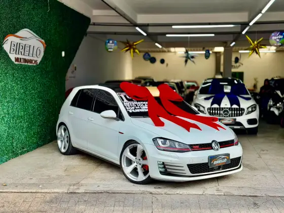 VOLKSWAGEN GOLF 2.0 TSI GTI 16V TURBO GASOLINA 4P AUTOMÁTICO VOLKSWAGEN GOLF 2.0 TSI GTI 16V TURBO GASOLINA 4P AUTOMÁTICO