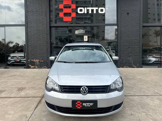 VOLKSWAGEN POLO SEDAN 1.6 MI 8V FLEX 4P AUTOMATIZADO