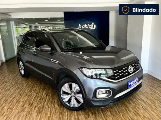 VOLKSWAGEN T-CROSS 1.4 250 TSI TOTAL FLEX HIGHLINE AUTOMÁTICO VOLKSWAGEN T-CROSS 1.4 250 TSI TOTAL FLEX HIGHLINE AUTOMÁTICO