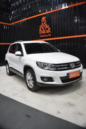 VOLKSWAGEN TIGUAN 2.0 TSI R-LINE 16V TURBO GASOLINA 4P TIPTRONIC VOLKSWAGEN TIGUAN 2.0 TSI R-LINE 16V TURBO GASOLINA 4P TIPTRONIC