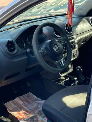 VOLKSWAGEN-VOYAGE-2013