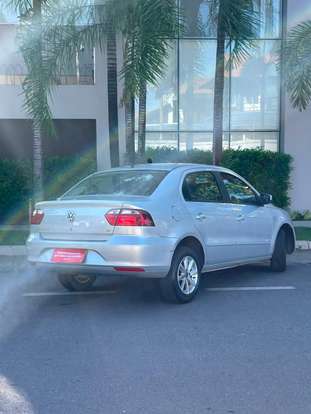 VOLKSWAGEN-VOYAGE-2013