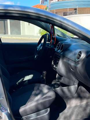 VOLKSWAGEN-VOYAGE-2013