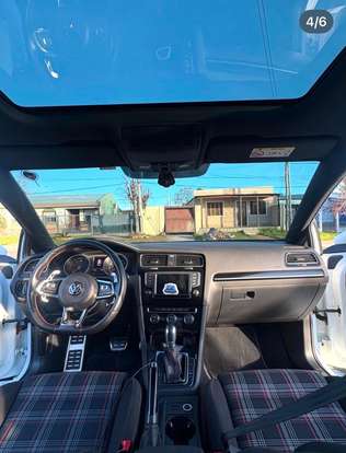 VOLKSWAGEN-GOLF-2.0 TSI GTI 16V TURBO GASOLINA 4P AUTOMÁTICO VOLKSWAGEN-GOLF-2017