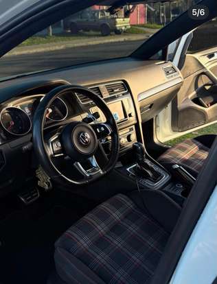VOLKSWAGEN-GOLF-2017