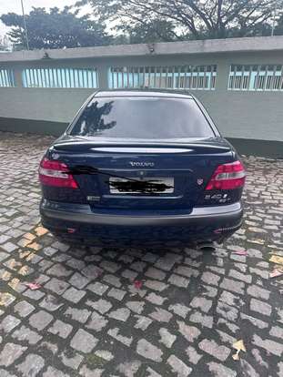 VOLVO-S40-2001