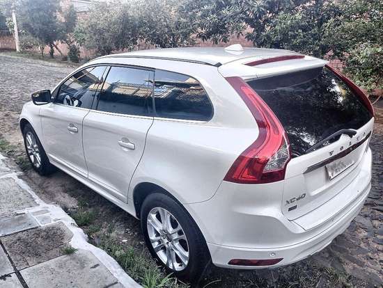 VOLVO-XC60-2013