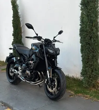 YAMAHA MT-09 YAMAHA MT-09
