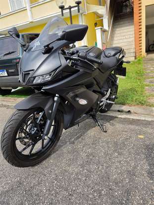 YAMAHA-YZF R15-2025