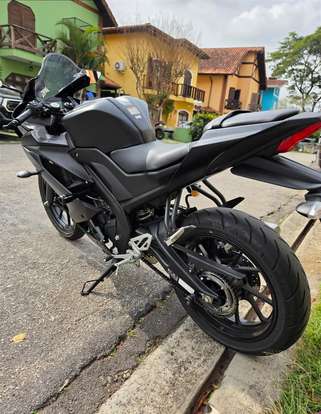 YAMAHA-YZF R15 YAMAHA-YZF R15-2025