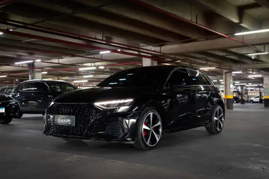 AUDI-A3-2021