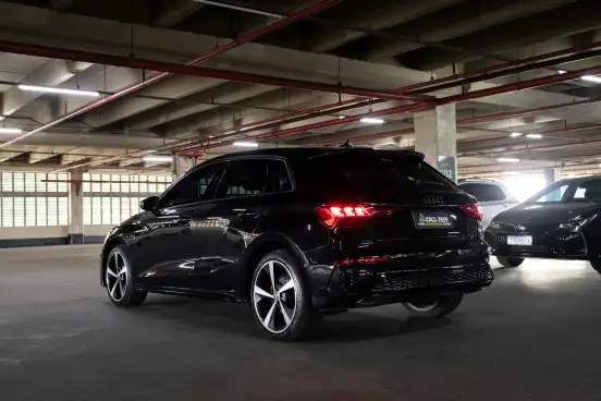 AUDI-A3-2021