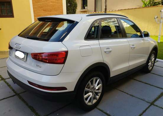 AUDI-Q3-2018