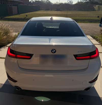 BMW-320i-2020