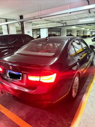 BMW-320i-2017