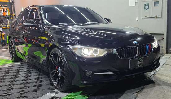 BMW-328i-2.0 LUXURY SEDAN 16V GASOLINA 4P AUTOMÁTICO BMW-328i-2013