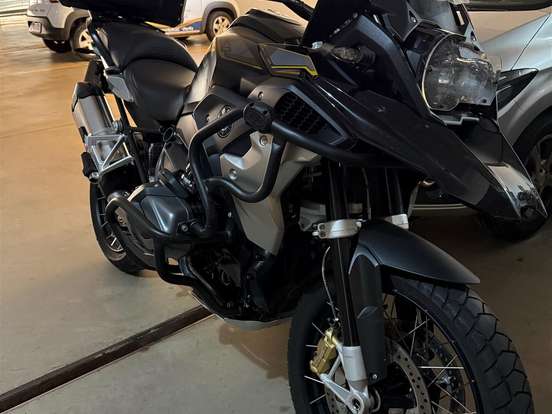 BMW-R 1250 GS ADVENTURE PREMIUM + EXCLUSIVE BMW-R 1250 GS ADVENTURE PREMIUM + EXCLUSIVE-2020