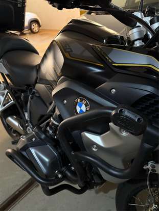 BMW-R 1250 GS ADVENTURE PREMIUM + EXCLUSIVE-2020
