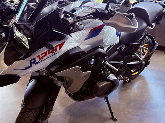 BMW-R 1250 GS ADVENTURE PREMIUM RALLYE BMW-R 1250 GS ADVENTURE PREMIUM RALLYE-2022
