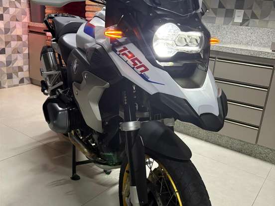 BMW-R 1250 GS ADVENTURE PREMIUM RALLYE BMW-R 1250 GS ADVENTURE PREMIUM RALLYE-2022
