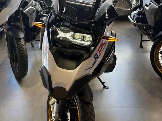 BMW-R 1250 GS ADVENTURE PREMIUM RALLYE BMW-R 1250 GS ADVENTURE PREMIUM RALLYE-2022