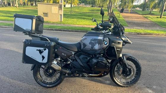 BMW R 1300 GS ADVENTURE TRIPLE BLACK 