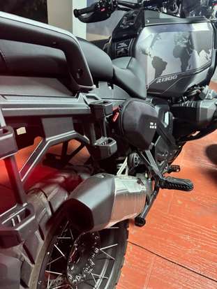 BMW-R 1300 GS ADVENTURE TRIPLE BLACK-2025