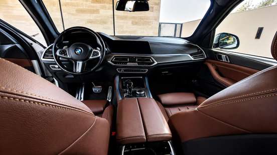 BMW-X5-2021