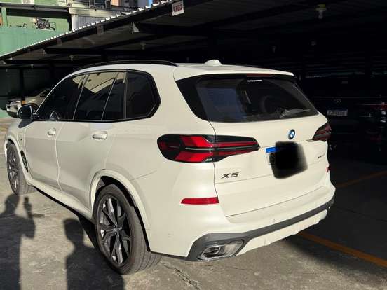BMW-X5-3.0 I6 TURBO HÍBRIDO XDRIVE50E M SPORT AUTOMÁTICO BMW-X5-2024