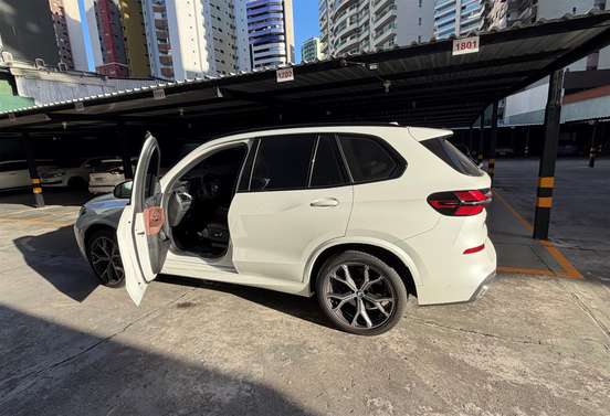 BMW-X5-2024