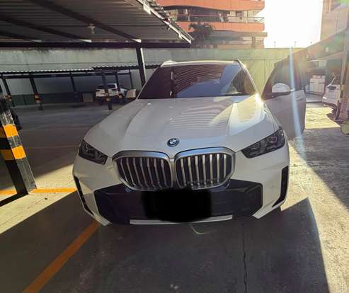 BMW-X5-2024