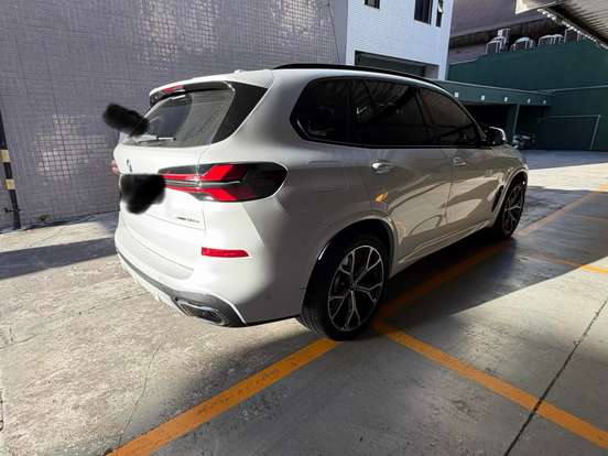 BMW-X5-3.0 I6 TURBO HÍBRIDO XDRIVE50E M SPORT AUTOMÁTICO BMW-X5-2024