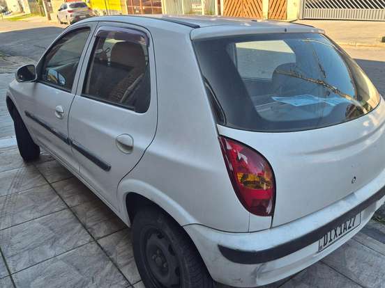 CHEVROLET-CELTA-1.0 MPFI 8V GASOLINA 4P MANUAL CHEVROLET-CELTA-2003