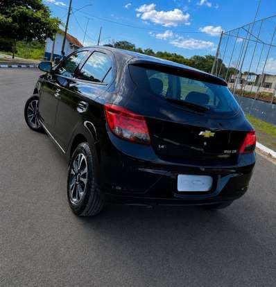 CHEVROLET-ONIX-2012