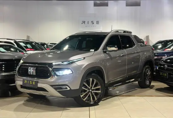 FIAT TORO 2.0 16V TURBO DIESEL RANCH 4WD AT9 FIAT TORO 2.0 16V TURBO DIESEL RANCH 4WD AT9