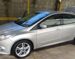 FORD FOCUS 2.0 SE SEDAN 16V FLEX 4P POWERSHIFT FORD FOCUS 2.0 SE SEDAN 16V FLEX 4P POWERSHIFT